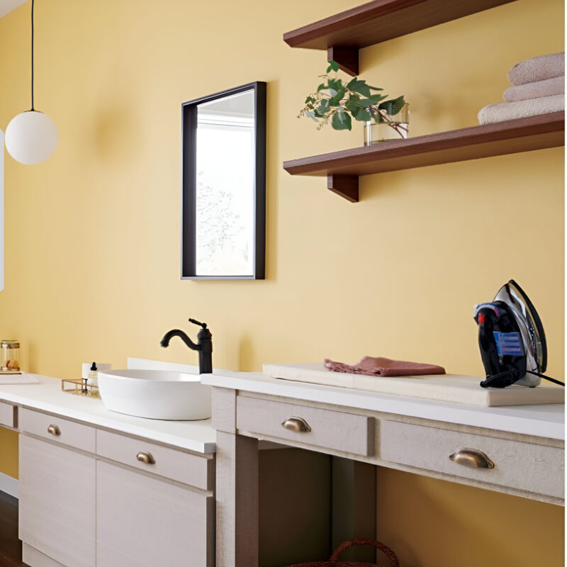 Giấy dán tường Lilycolor 18-707 - Màu vàng