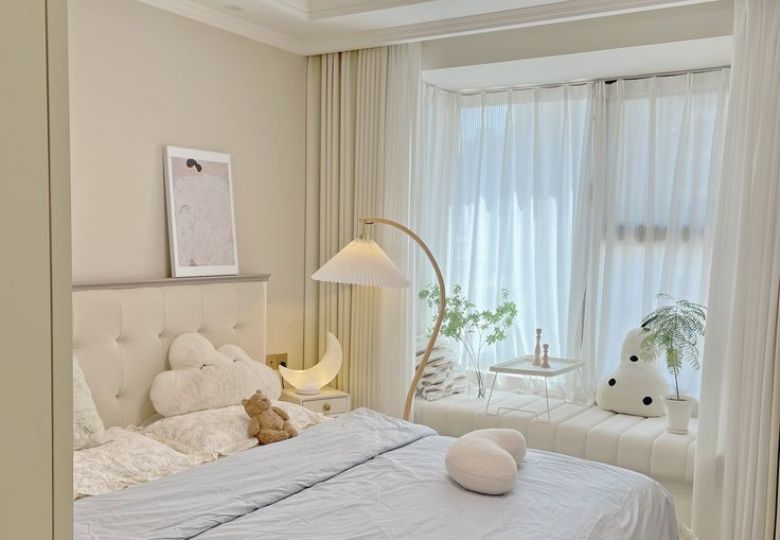 Phòng ngủ tinh tế và thoáng đãng nhờ giấy dán tường phong cách Hàn Quốc