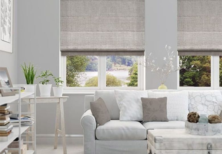 Lắp đặt rèm cửa Roman