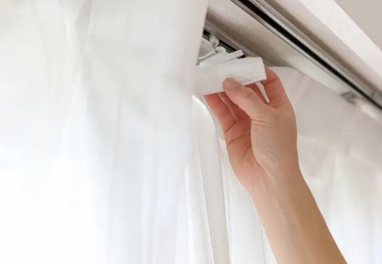 Cách treo rèm vải đúng cách