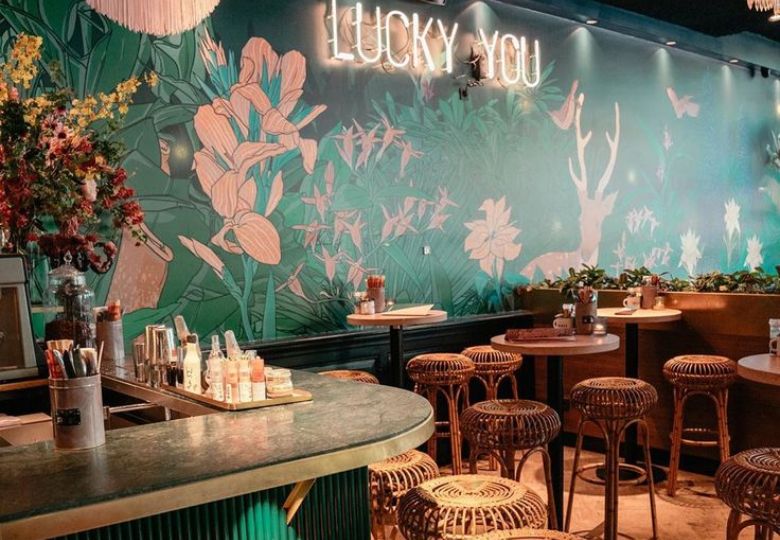 Mẫu giấy dán tường quán cafe