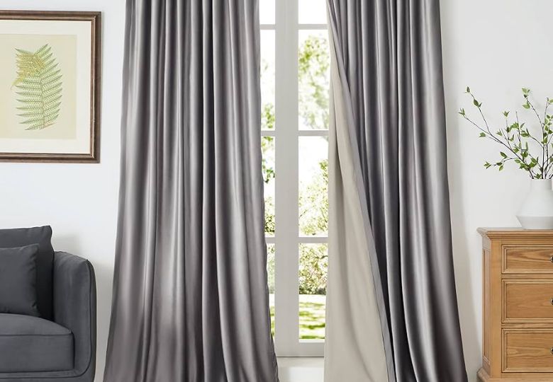 Rèm cửa màu xám bạc