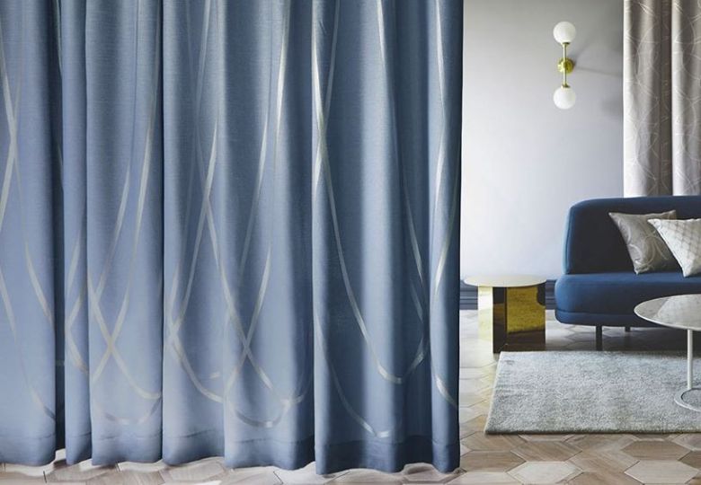 Rèm cửa màu xanh coban