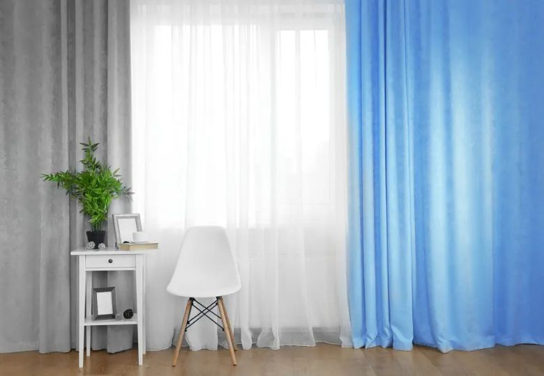 Rèm cửa màu xanh da trời