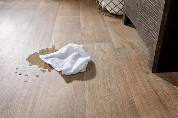 Mẹo bảo quản sàn nhựa Vinyl cuộn luôn bền đẹp
