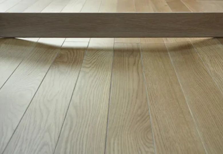 Sàn nhựa giả gỗ bị phồng