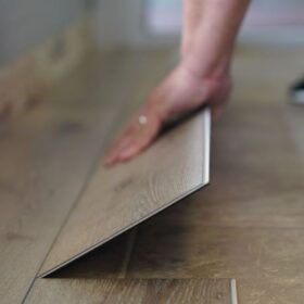 Nguyên nhân và cách khắc phục sàn nhựa giả gỗ bị phồng