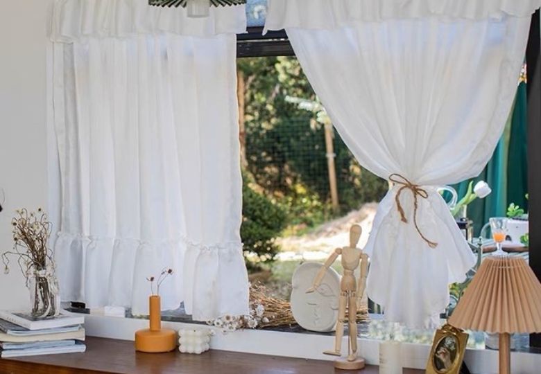 Vải may rèm cửa sổ