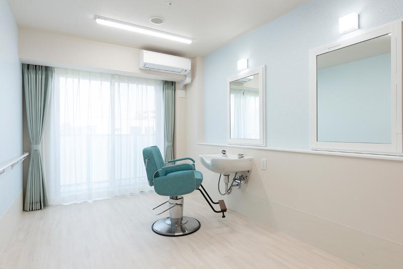 giấy dán tường Lily Color cho khách sạn đẹp