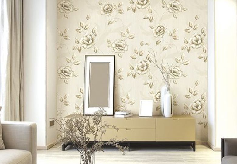 Sử dụng giấy dán tường có họa tiết hoa văn