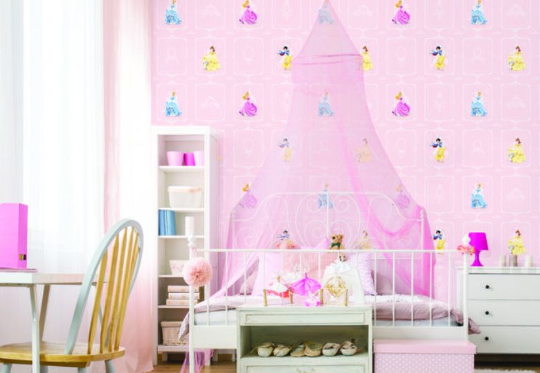 Trang trí phòng bé gái thêm xinh xắn với giấy dán tường họa tiết công chúa dễ thương