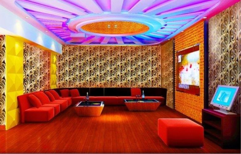 Mẫu giấy dán tường chống ẩm, cách âm cho phòng karaoke gia đình
