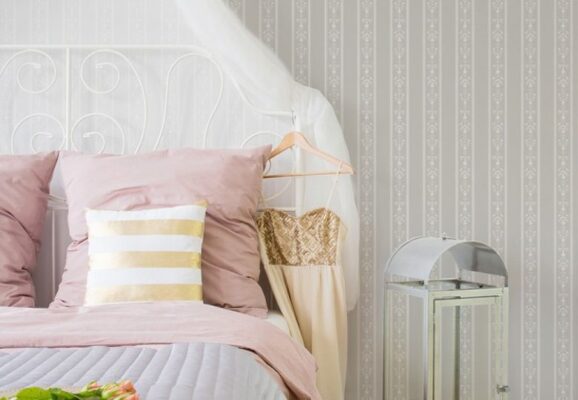Khám phá các loại giấy dán tường kẻ sọc đang được ưa chuộng hiện nay