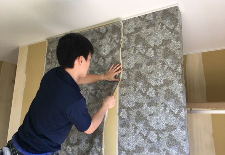 Dán giấy dán tường đúng cách là điều vô cùng quan trọng