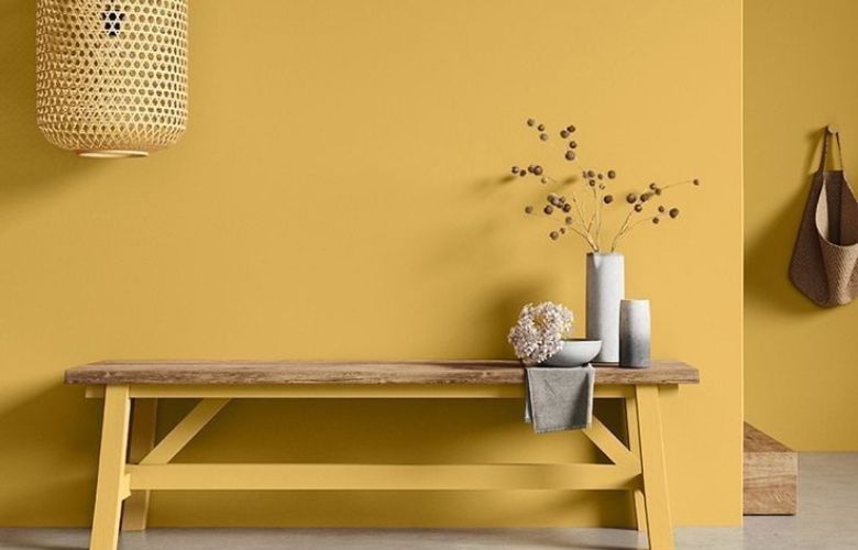Mẫu giấy dán tường vàng trang nhã, phù hợp nhiều phong cách
