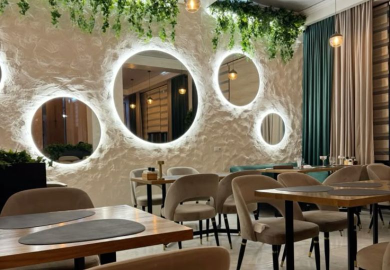 Thổi hồn nghệ thuật vào từng bức tường