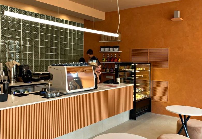 Màu sắc giấy và nội thất cần có sự tương đồng