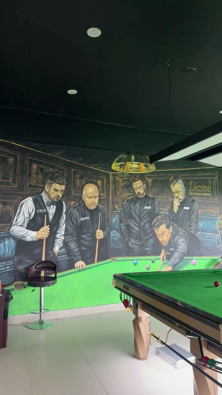Giấy dán tường quán bida
